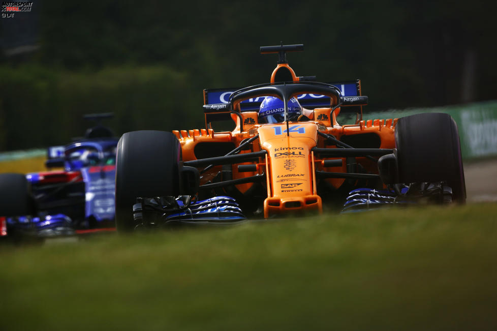 Fernando Alonso (McLaren) und Brendon Hartley (Toro Rosso) 
