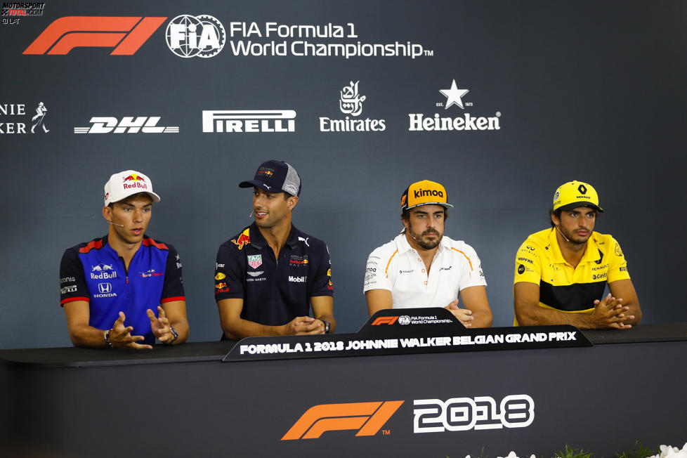 Pierre Gasly (Toro Rosso), Daniel Ricciardo (Red Bull), Fernando Alonso (McLaren) und Carlos Sainz (Renault) 