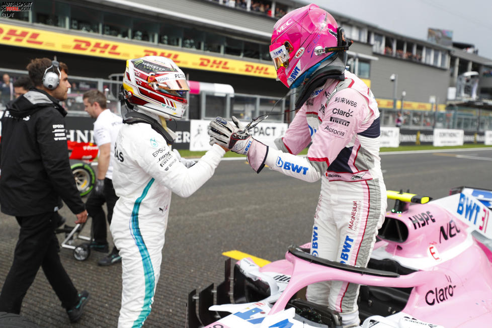 Esteban Ocon (Racing Point) und Lewis Hamilton (Mercedes) 