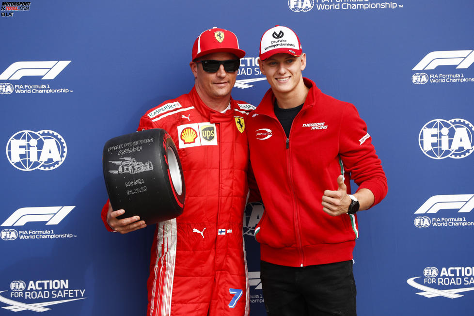 Kimi Räikkönen (Ferrari) und Mick Schumacher 
