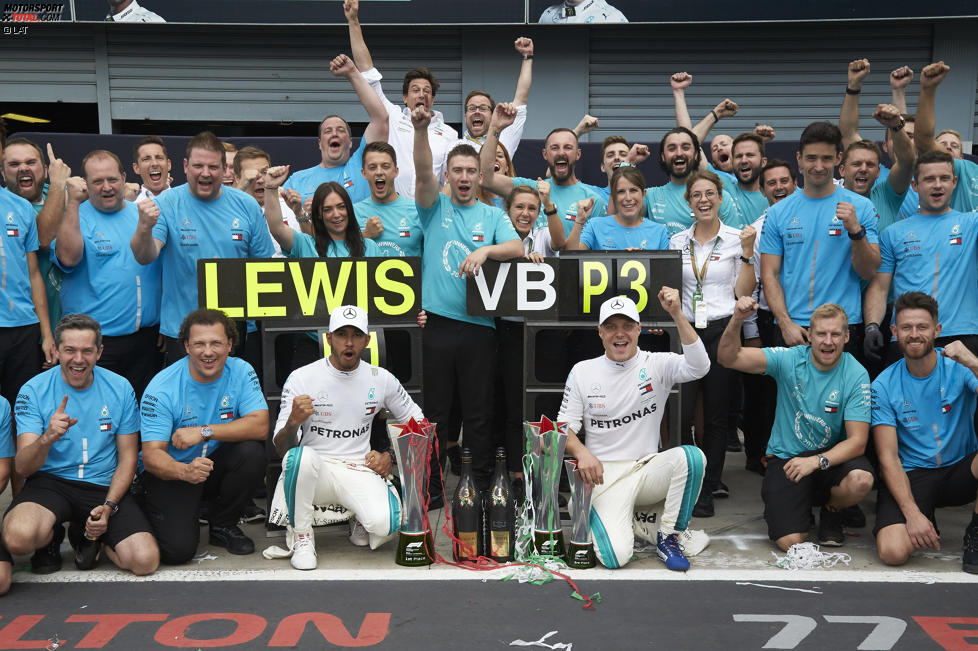 Lewis Hamilton (Mercedes), Valtteri Bottas (Mercedes) und Toto Wolff 