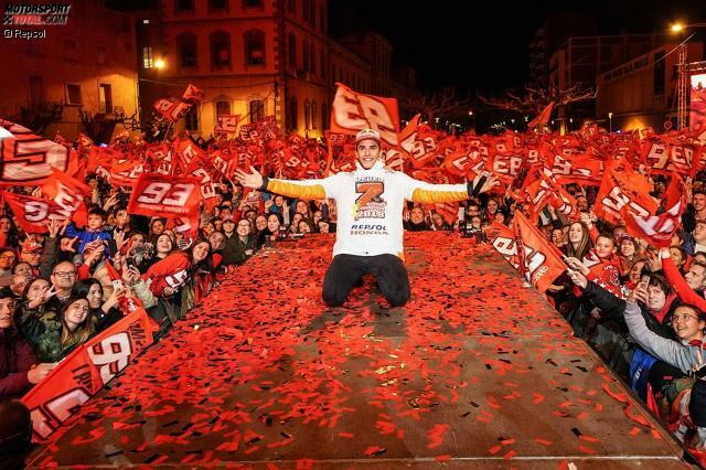 Mit tausenden Fans feierte Weltmeister Marc Marquez in Cervera