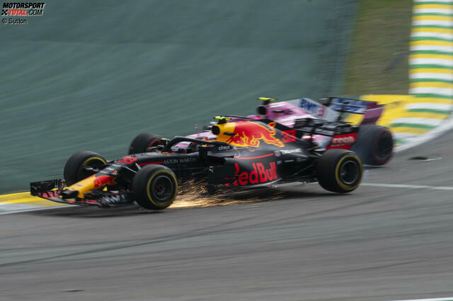 Die Szene des Rennens: Max Verstappen kollidiert im Senna-S mit Esteban Ocon. Jetzt durch den Ablauf klicken!