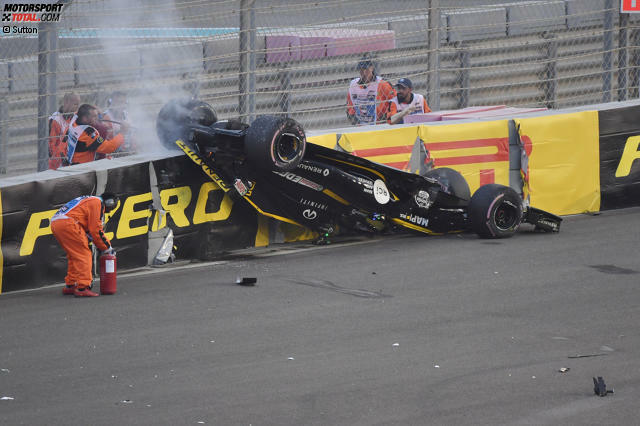 Für Nico Hülkenberg war das Rennen nach einer halben Runde vorbei. Nach einer Kollision mit Romain Grosjean überschlug er sich. Die weiteren Bilder des Unfalls zum Durchklicken: