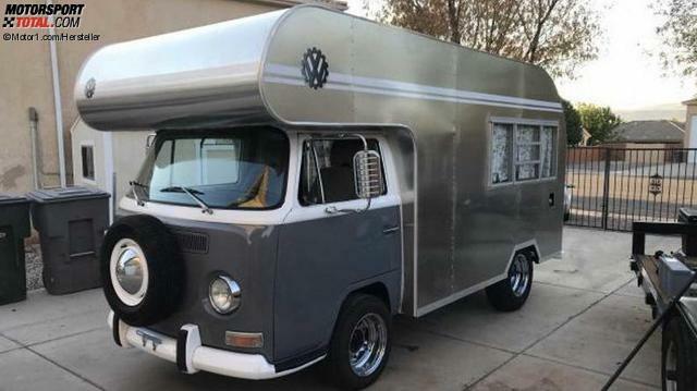 VW Custom Camper (1969)