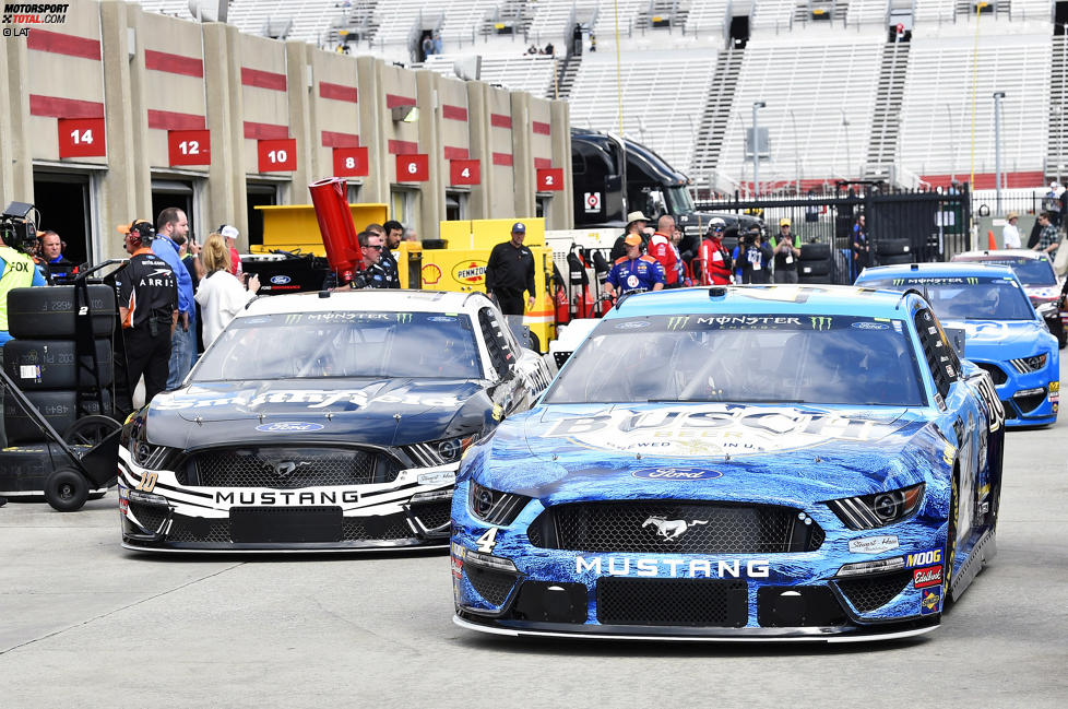 Kevin Harvick (Stewart-Haas) und Aric Almirola (Stewart-Haas) 