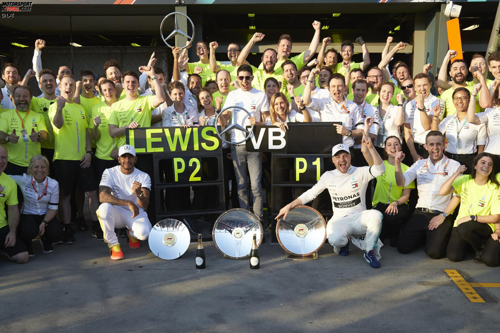 Valtteri Bottas (Mercedes) und Lewis Hamilton (Mercedes) 