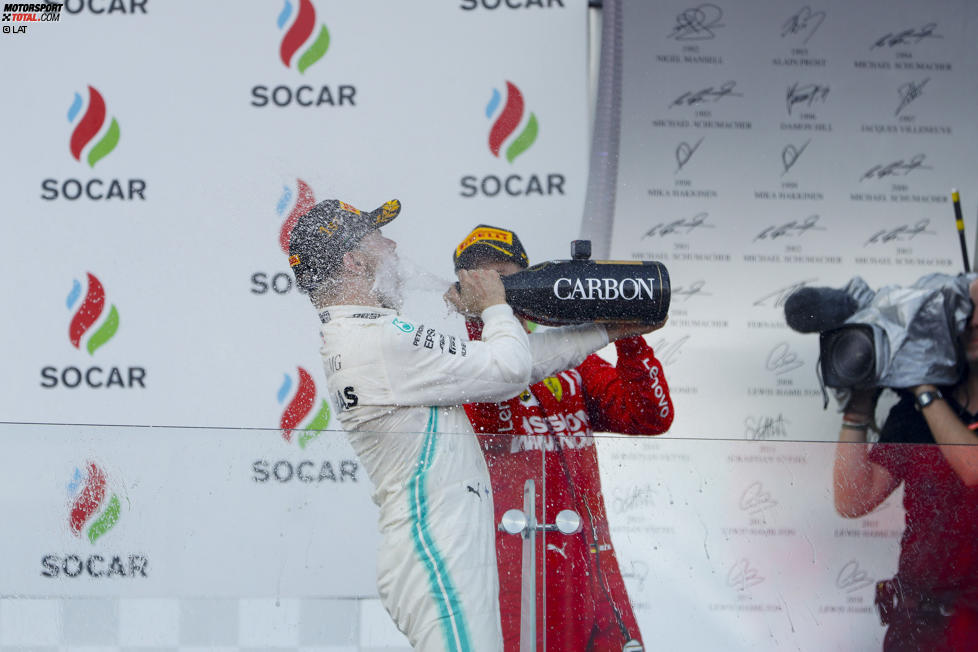 Valtteri Bottas (Mercedes) und Sebastian Vettel (Ferrari) 
