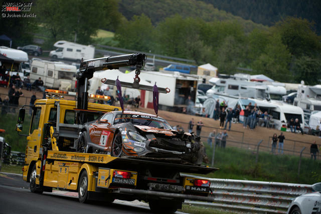 Der Mercedes-AMG GT3 bewahrte Manuel Metzger vor schweren Verletzungen.