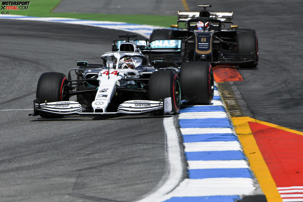 Lewis Hamilton (Mercedes) und Romain Grosjean (Haas) 