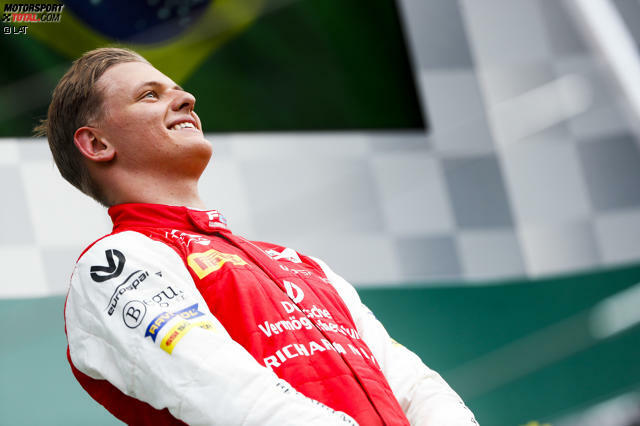 Mick Schumacher hatte nach seinem ersten F2-Sieg allen Grund zu strahlen