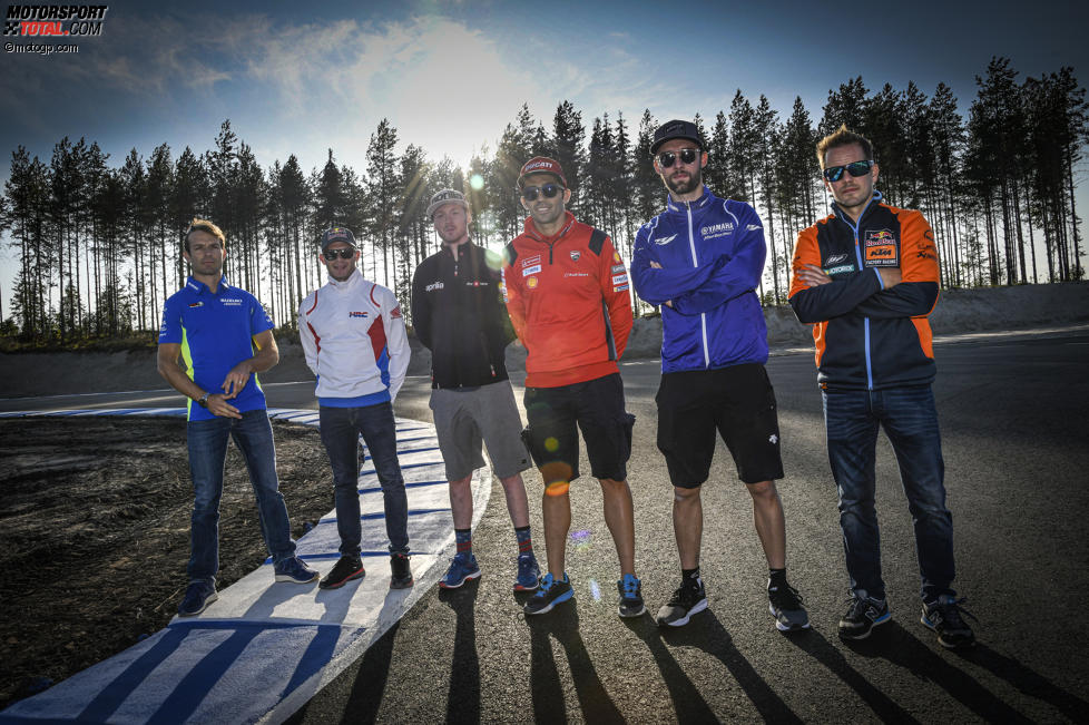 Sylvain Guintoli (Suzuki), Stefan Bradl (Honda), Bradley Smith (Aprilia), Michele Pirro (Ducati), Jonas Folger (Yamaha), Mika Kallio (KTM)