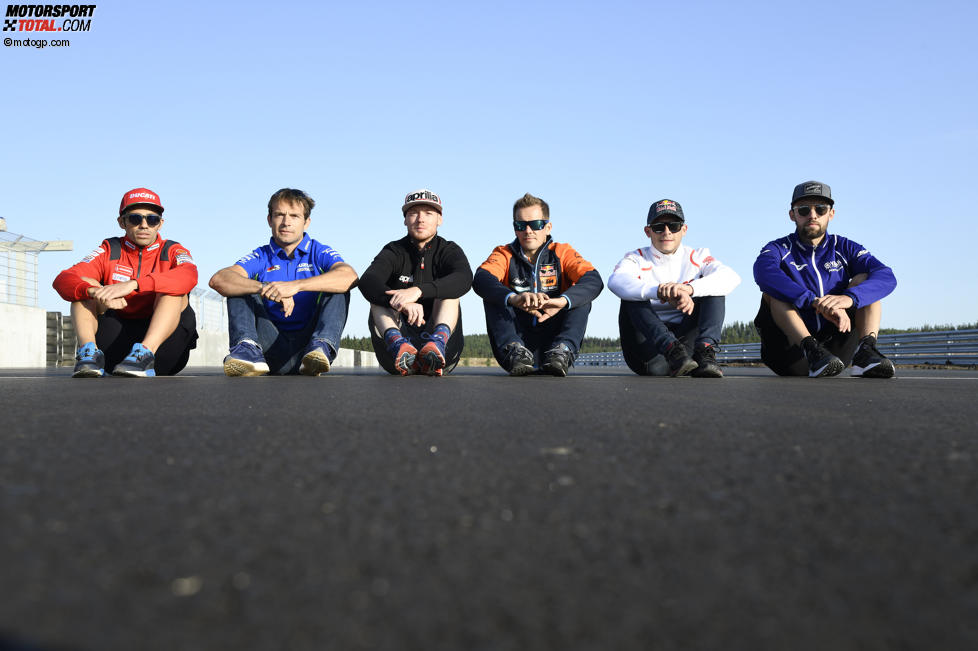 Michele Pirro (Ducati), Sylvain Guintoli (Suzuki), Bradley Smith (Aprilia), Mika Kallio (KTM), Stefan Bradl (Honda), Jonas Folger (Yamaha)
