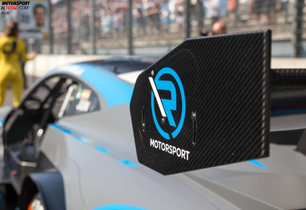 Daniel Juncadella (R-Motorsport Aston Martin) 