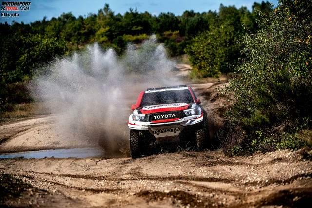 Fernando Alonso hat mit seinen Dakar-Vorbereitungen in Polen weitergemacht Fernando Alonso hat mit seinen Dakar-Vorbereitungen in Polen weitergemacht