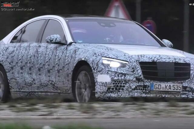 2021 Mercedes S-Klasse mit weniger Tarnung im Video (Screenshots)