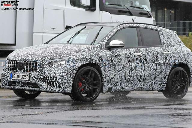 2021 Mercedes-AMG GLA 45 spy photo