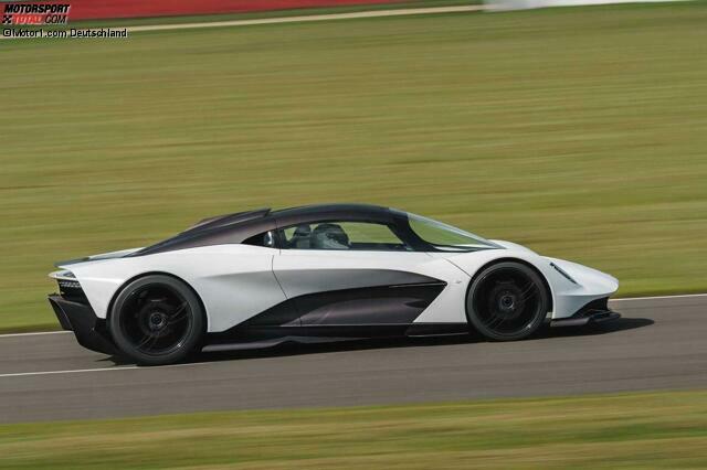 Aston Martin Valkyrie und Valhalla On Track Aston Martin Valkyrie und Valhalla On Track