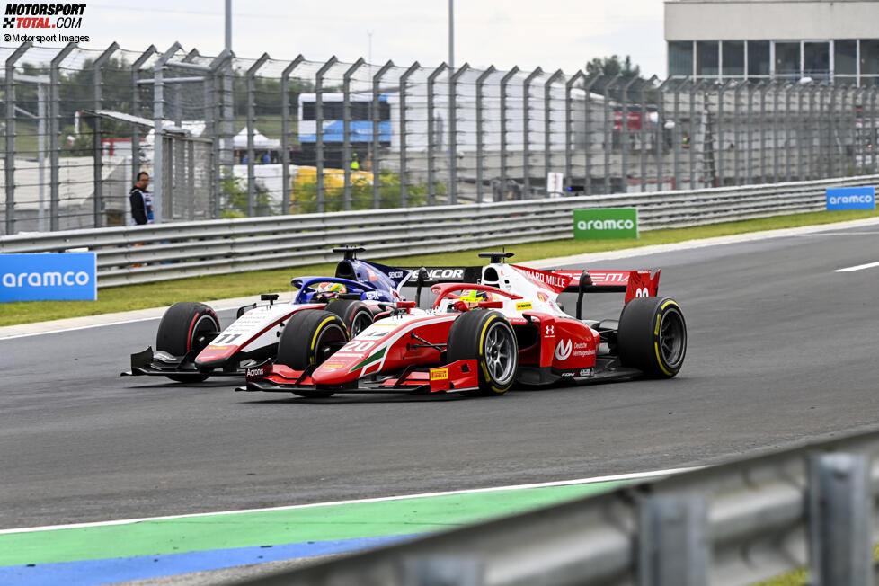 Louis Deletraz (Charouz) und Mick Schumacher (Prema) 