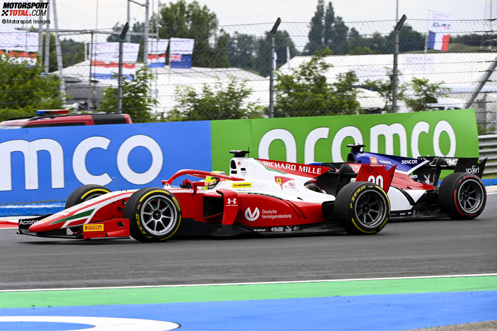 Louis Deletraz (Charouz) und Mick Schumacher (Prema) 