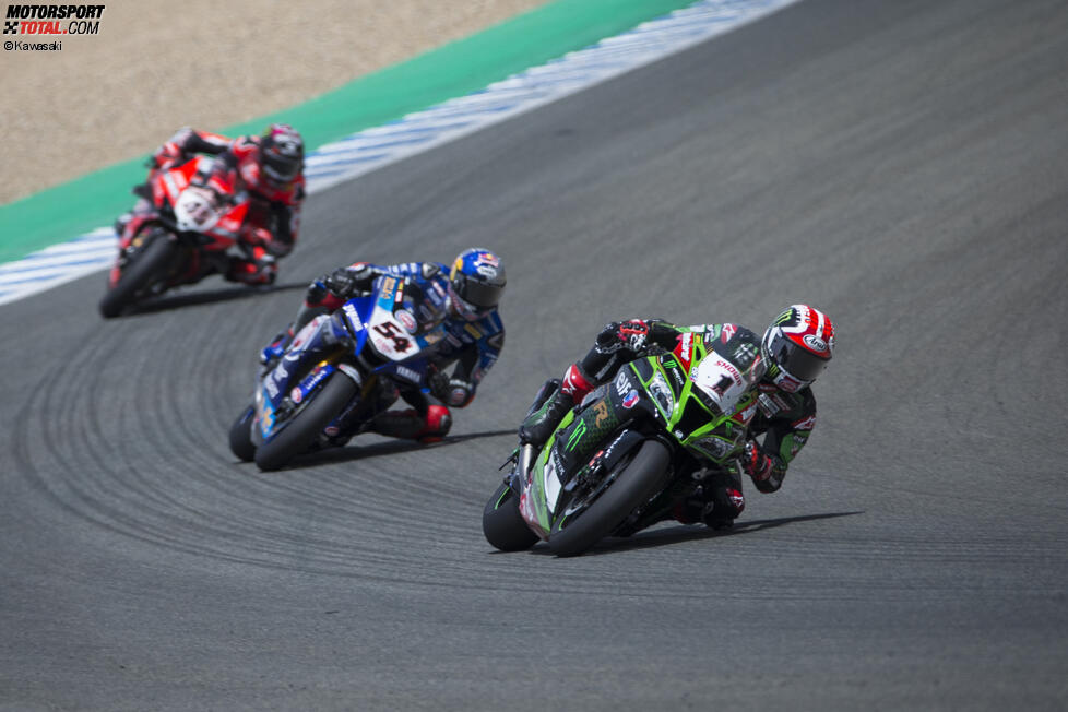 Jonathan Rea vor Toprak Razgatlioglu und Scott Redding