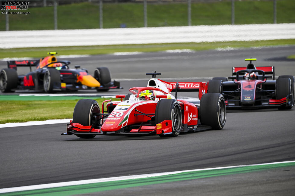 Mick Schumacher (Prema), Callum Ilott (Virtuosi) und Jehan Daruvala (Carlin) 