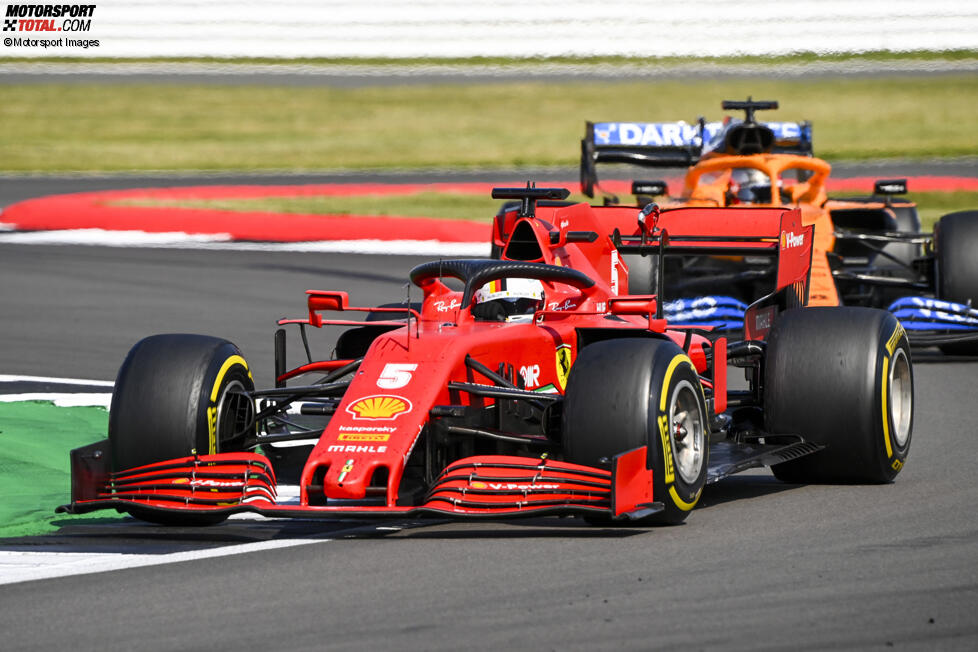 Sebastian Vettel (Ferrari) und Carlos Sainz (McLaren) 