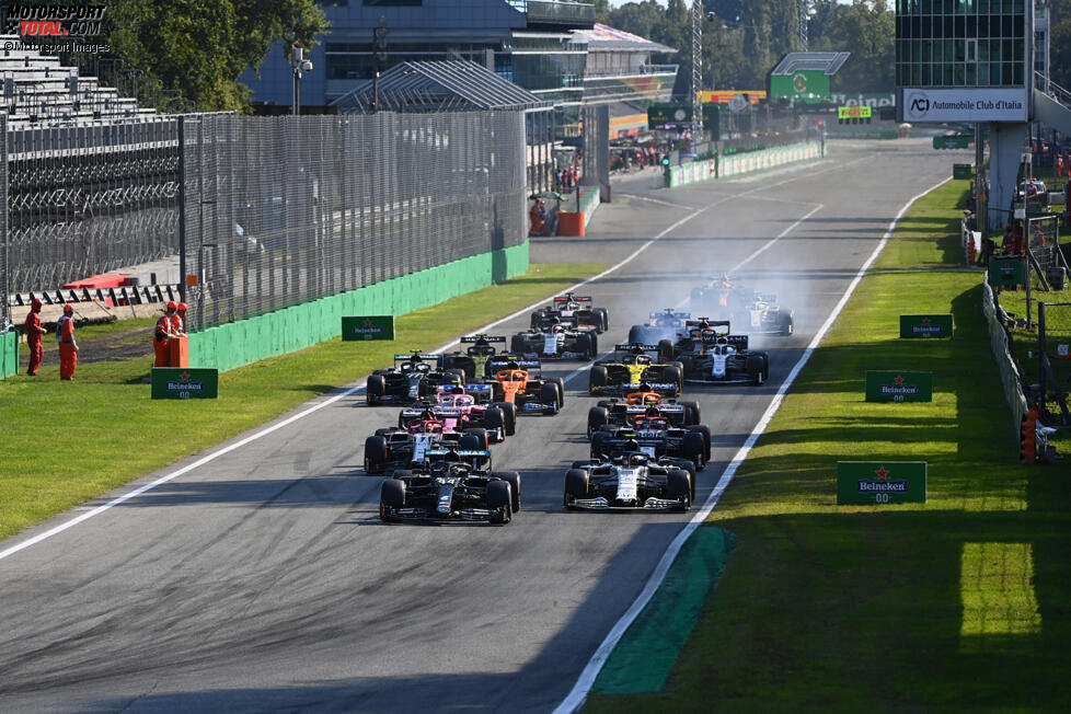 Lewis Hamilton (Mercedes), Pierre Gasly (AlphaTauri), Kimi Räikkönen (Alfa Romeo) und Antonio Giovinazzi (Alfa Romeo) 