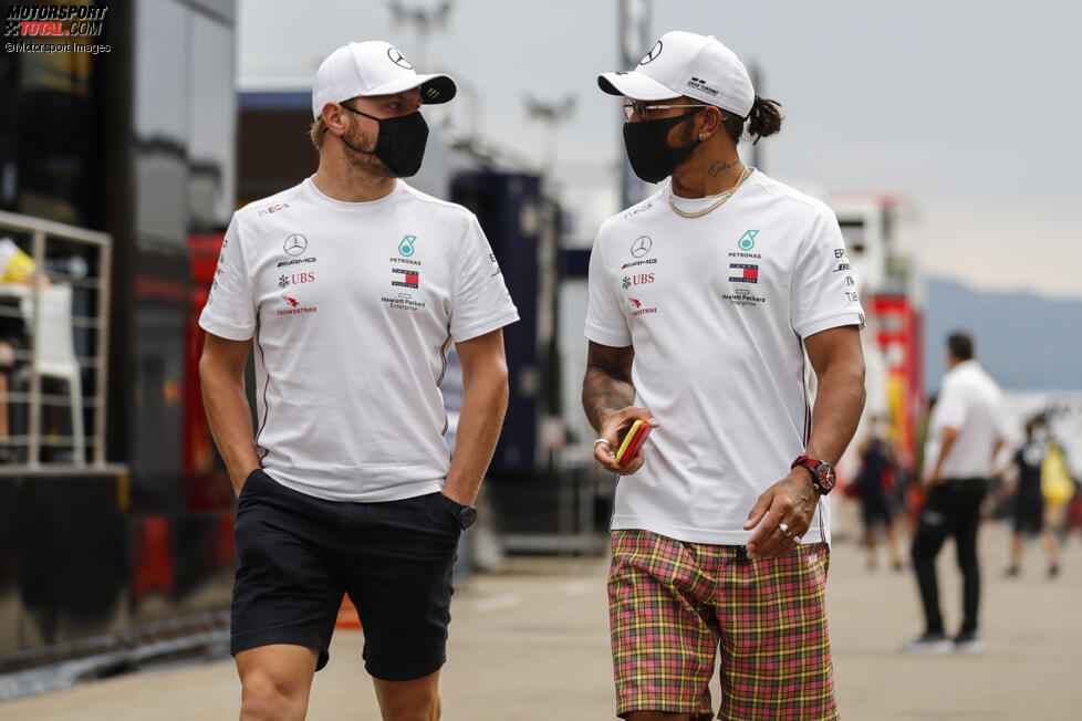 Valtteri Bottas (Mercedes) und Lewis Hamilton (Mercedes) 