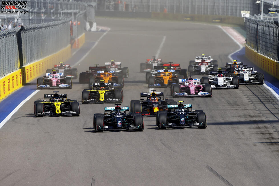 Lewis Hamilton (Mercedes), Valtteri Bottas (Mercedes), Max Verstappen (Red Bull) und Daniel Ricciardo (Renault) 