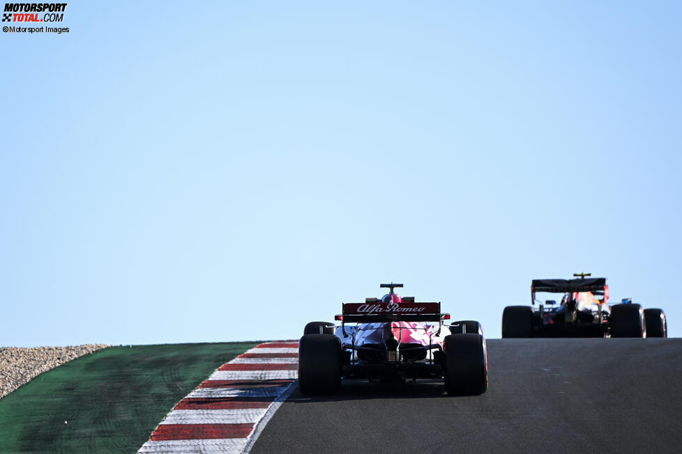 Alexander Albon (Red Bull) und Kimi Räikkönen (Alfa Romeo) 