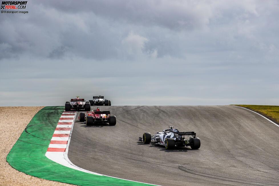 George Russell (Williams), Antonio Giovinazzi (Alfa Romeo), Sebastian Vettel (Ferrari) und Daniil Kwjat (AlphaTauri) 