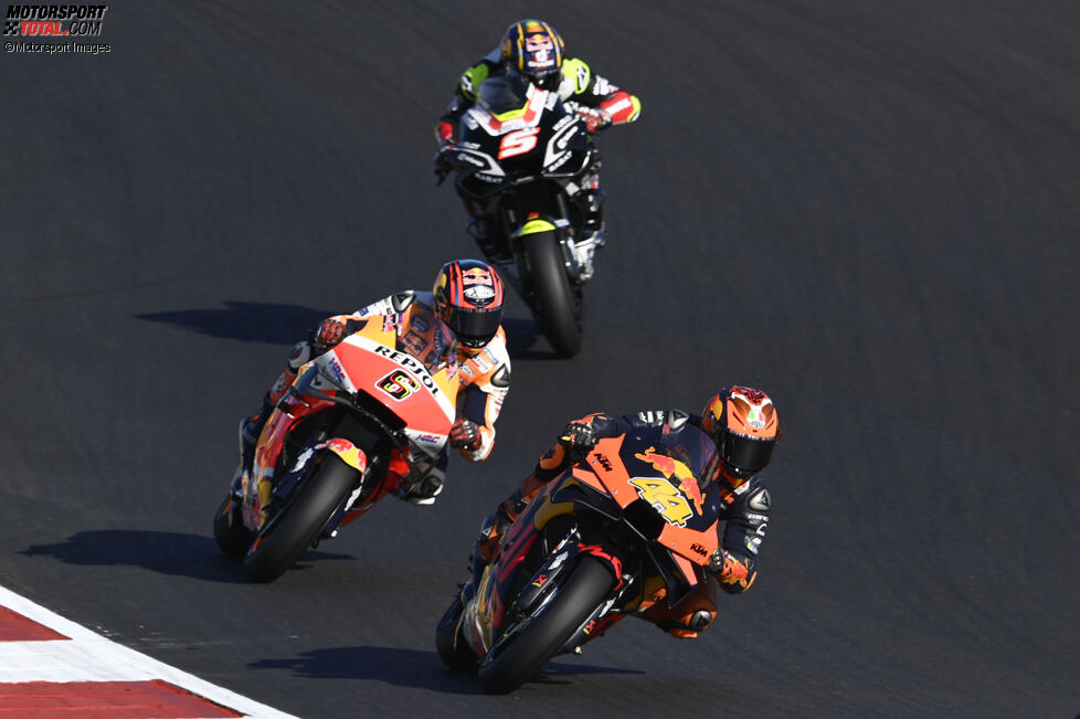 Pol Espargaro vor Stefan Bradl 