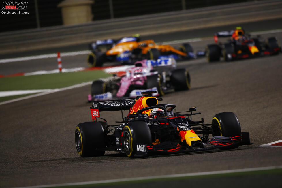 Max Verstappen (Red Bull) und Sergio Perez (Racing Point) 