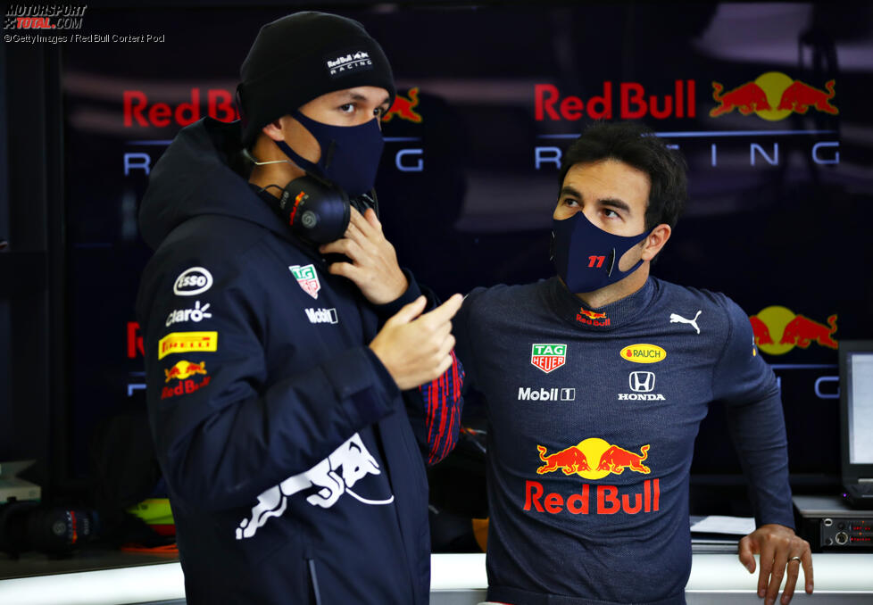 Sergio Perez (Red Bull), Alexander Albon und Mark Thompson 