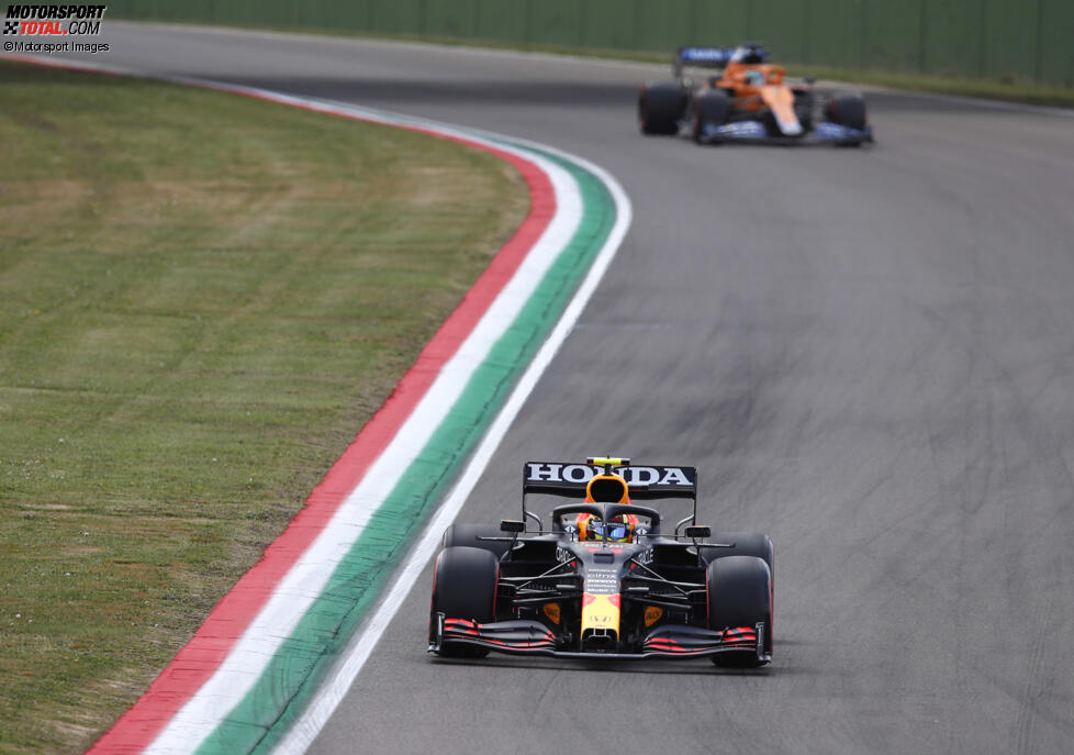 Sergio Perez (Red Bull) und Daniel Ricciardo (McLaren) 
