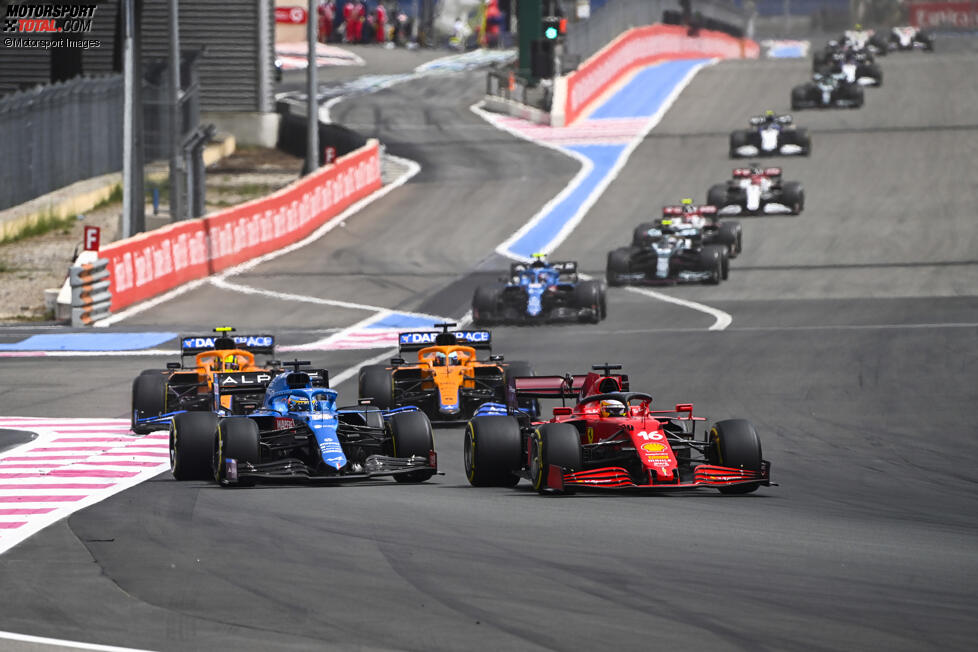 Charles Leclerc (Ferrari), Fernando Alonso (Alpine), Daniel Ricciardo (McLaren) und Lando Norris (McLaren) 