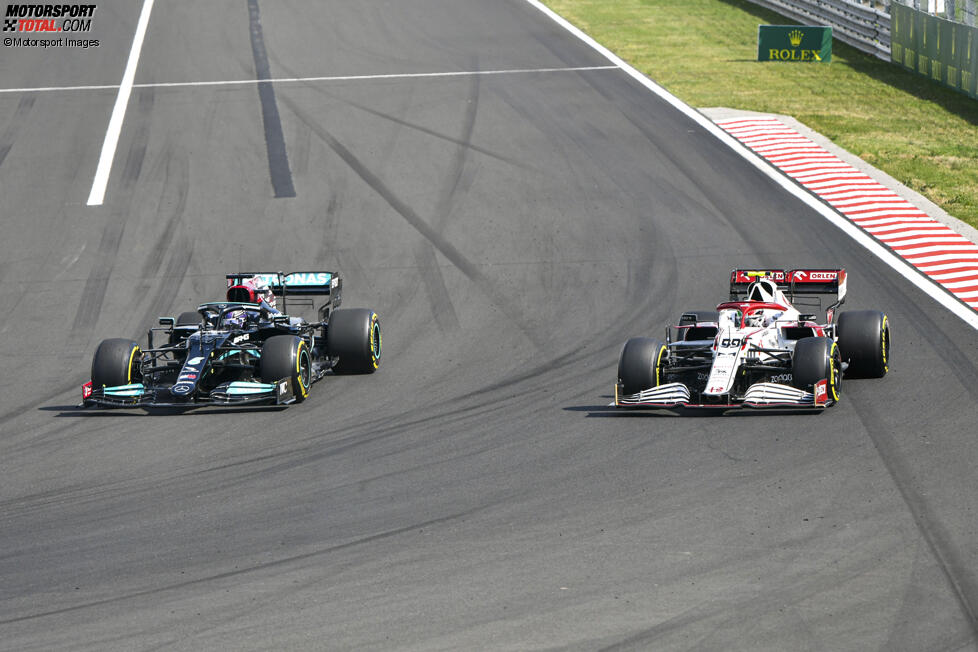 Lewis Hamilton (Mercedes) und Antonio Giovinazzi (Alfa Romeo) 