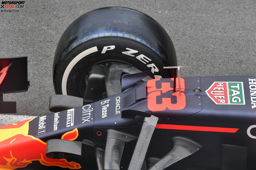 Red Bull RB16B