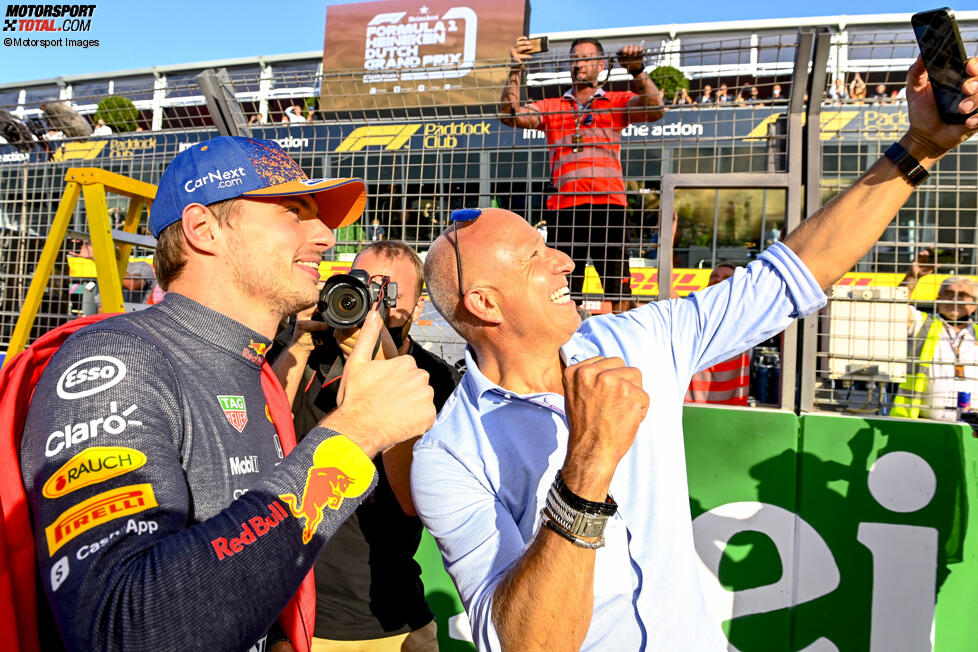 Max Verstappen (Red Bull) mit Tom Coronel