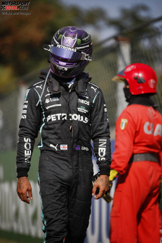 Lewis Hamilton (Mercedes) und Max Verstappen (Red Bull) 