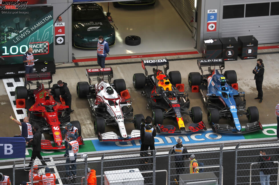 Charles Leclerc (Ferrari), Antonio Giovinazzi (Alfa Romeo), Max Verstappen (Red Bull) und Esteban Ocon (Alpine) 