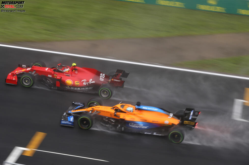 Carlos Sainz (Ferrari) und Daniel Ricciardo (McLaren) 