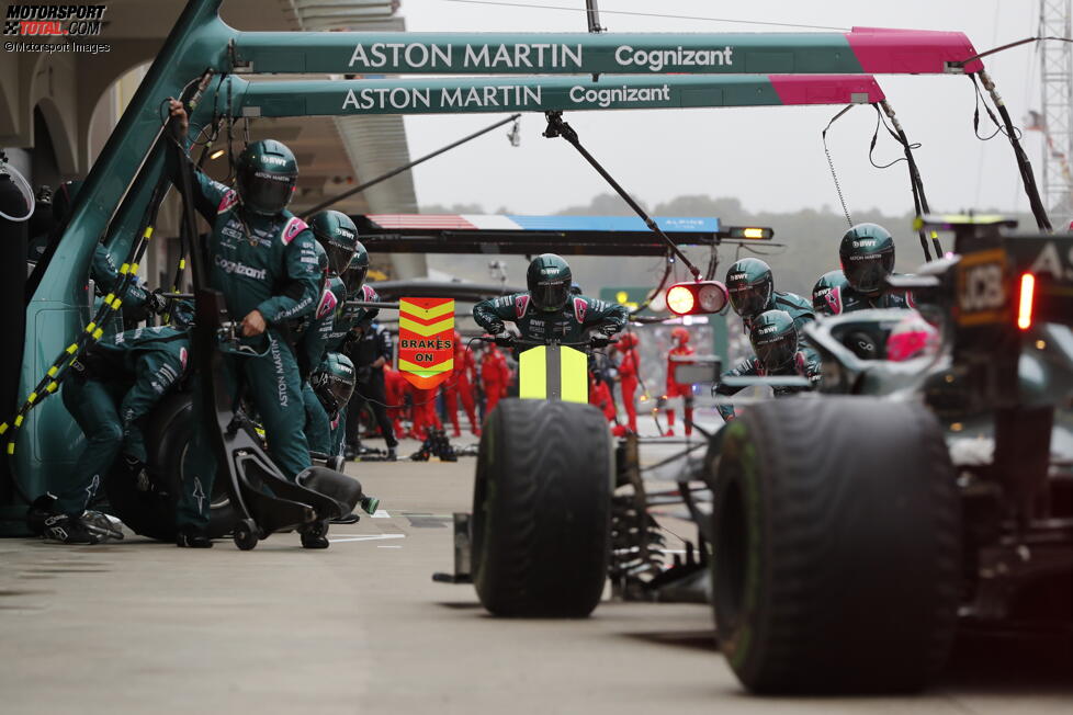 Sebastian Vettel (Aston Martin) 