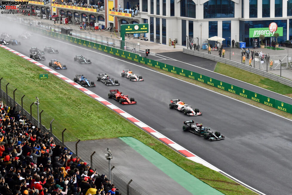 Valtteri Bottas (Mercedes), Max Verstappen (Red Bull), Charles Leclerc (Ferrari), Pierre Gasly (AlphaTauri) und Sergio Perez (Red Bull) 