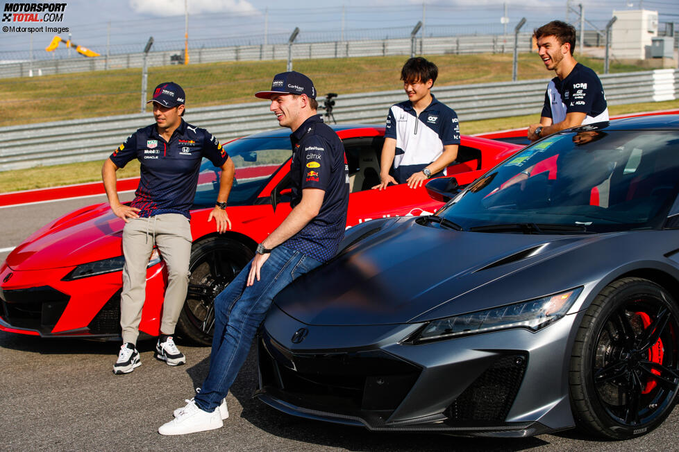 Sergio Perez (Red Bull), Max Verstappen (Red Bull), Yuki Tsunoda (AlphaTauri) und Pierre Gasly (AlphaTauri) 