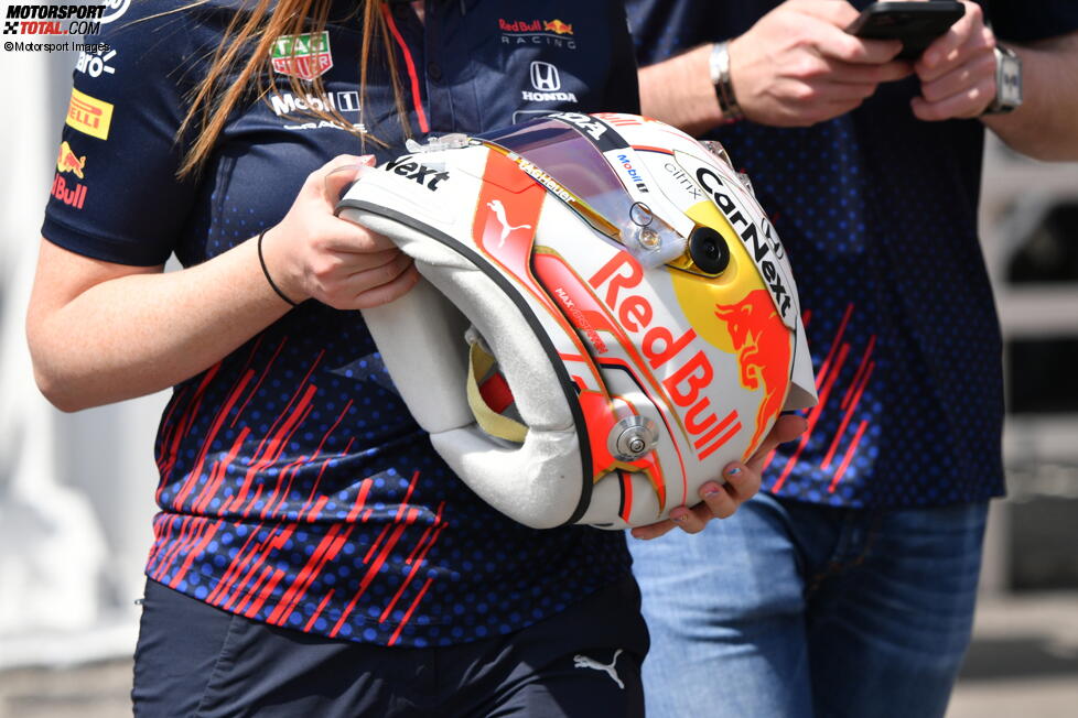 Helm von Max Verstappen (Red Bull) 