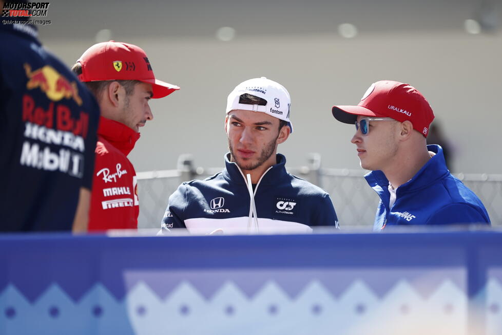 Charles Leclerc (Ferrari), Pierre Gasly (AlphaTauri) und Nikita Masepin (Haas) 