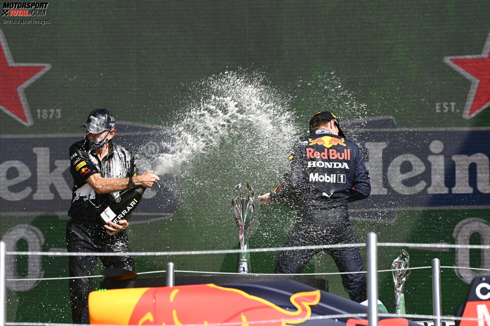 Adrian Newey und Max Verstappen (Red Bull) 