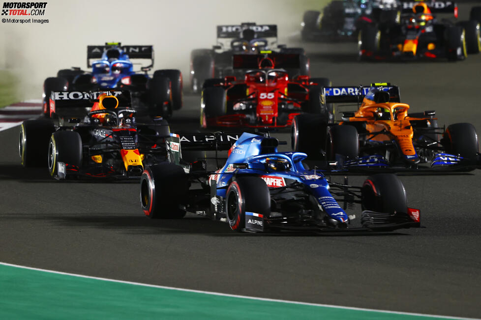 Fernando Alonso (Alpine), Max Verstappen (Red Bull), Lando Norris (McLaren) und Carlos Sainz (Ferrari) 